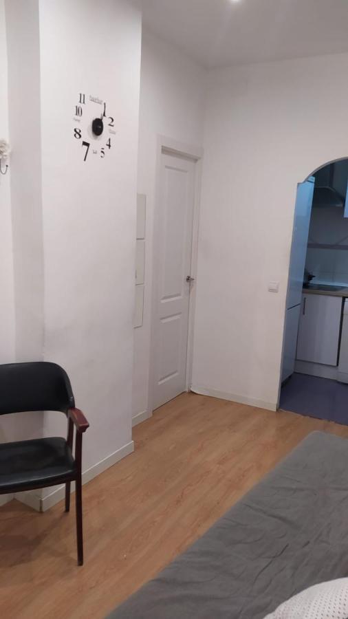Apartamento 2 Dormitorios Cerca De Manuel Becerra, Madrid